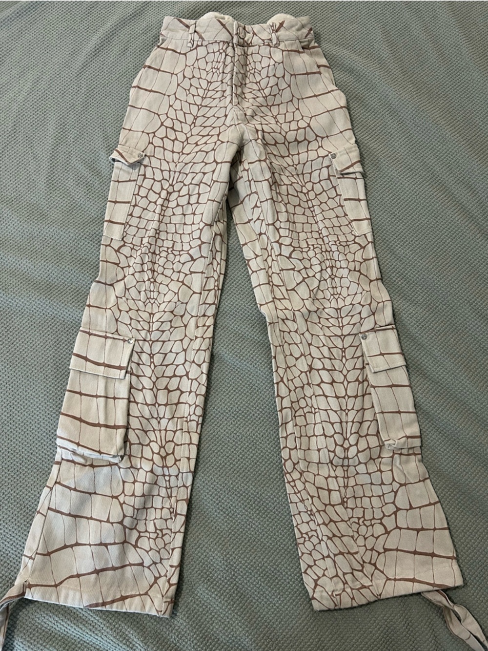 Maniere De Voir Crocodile Print Cargo Pants
